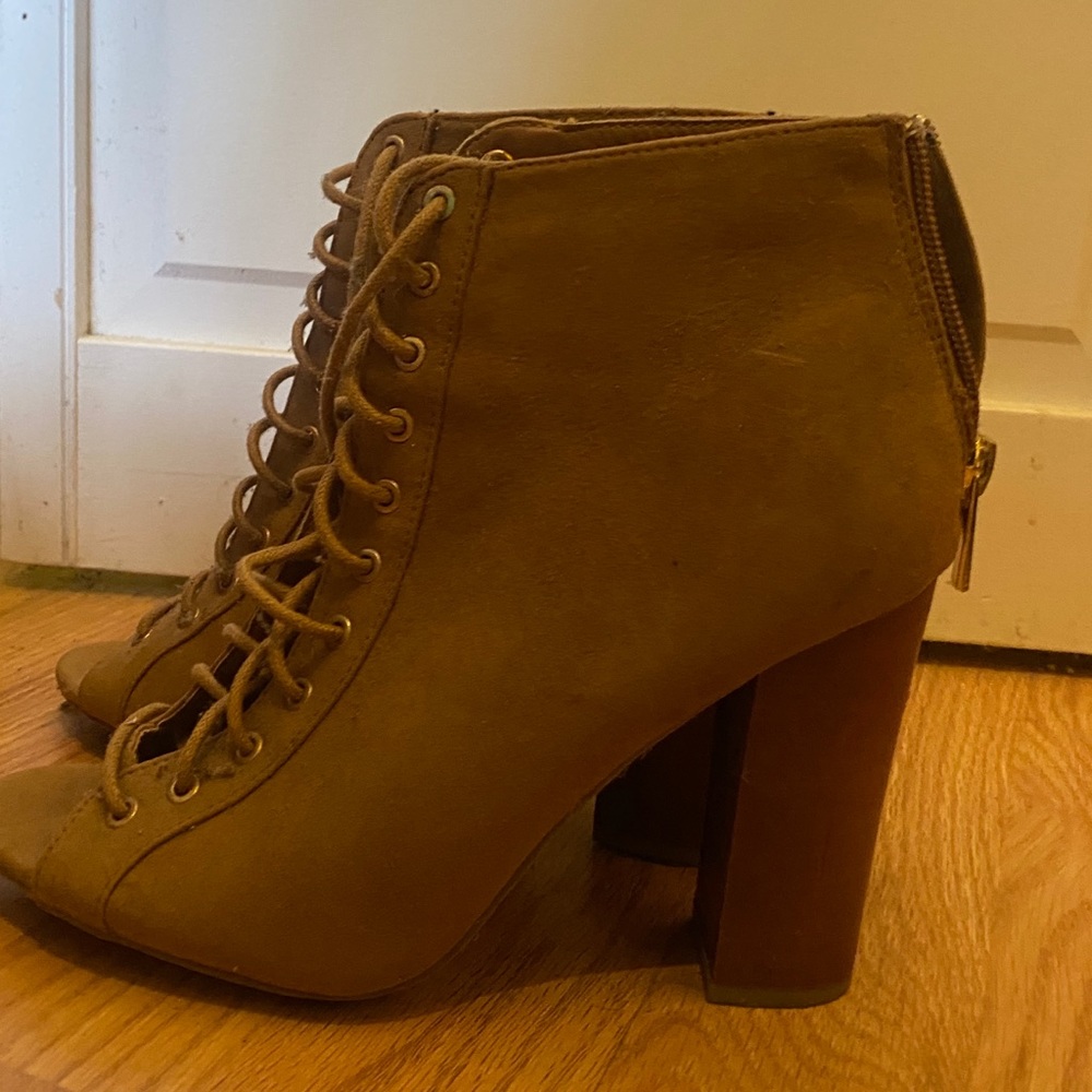 Size 8 Woman’s Heels